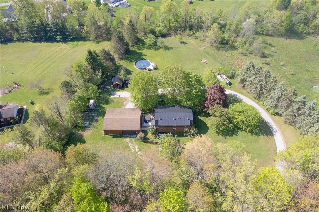 BROWNS ADD TO SHERMAN WOOD ESTS LOT 5 - Residential