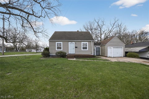 Homes For Rent - 17208 Lipton Avenue<br/> Cleveland, OH 44128