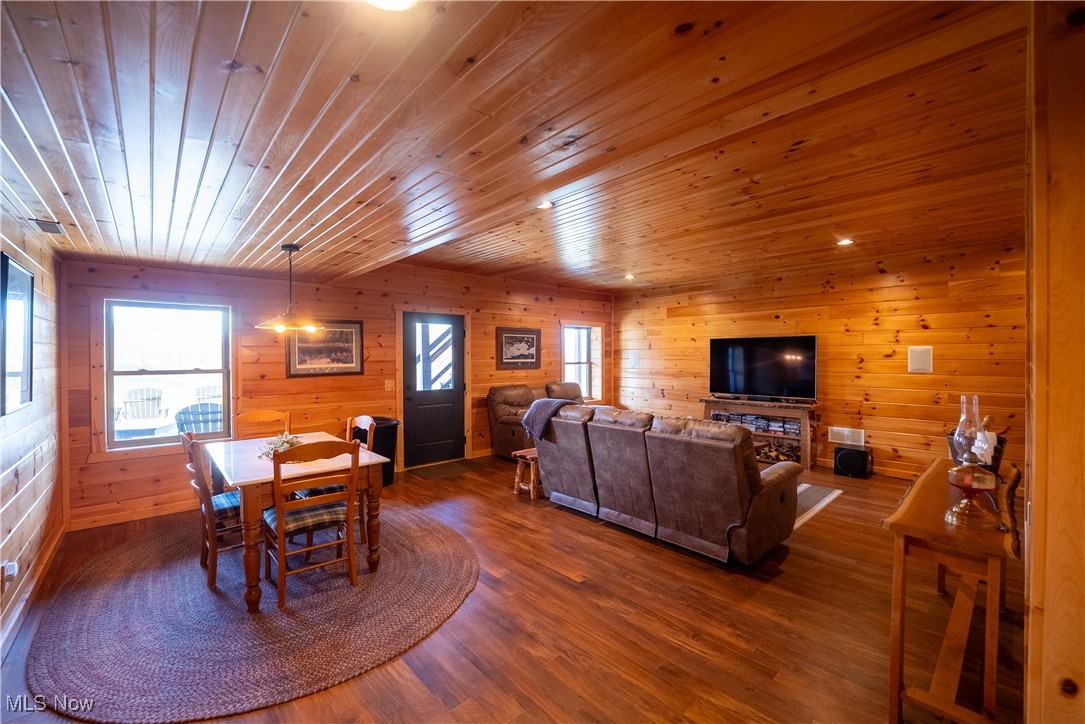 13011 Claysville Rd Rd, New Concord, Ohio image 20