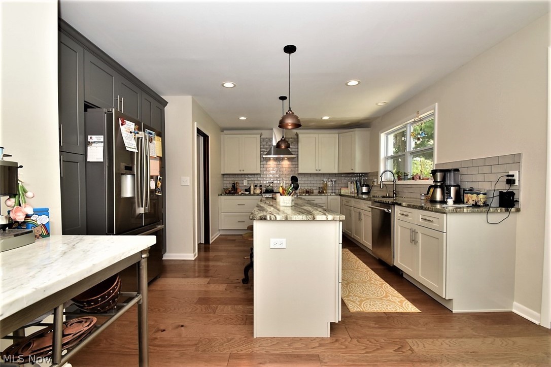 Fairmount Cedar Acres - Residential