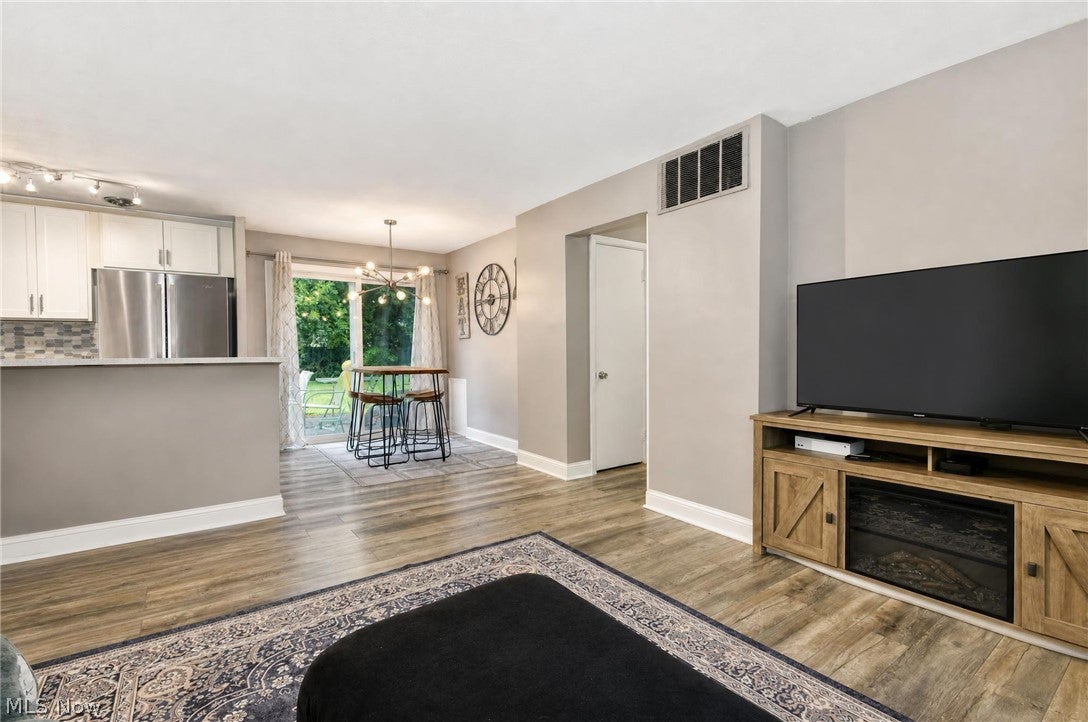 652 Iroquois Trail