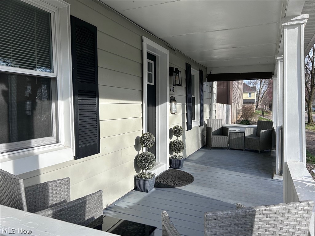 Marietta Square 13 - Residential