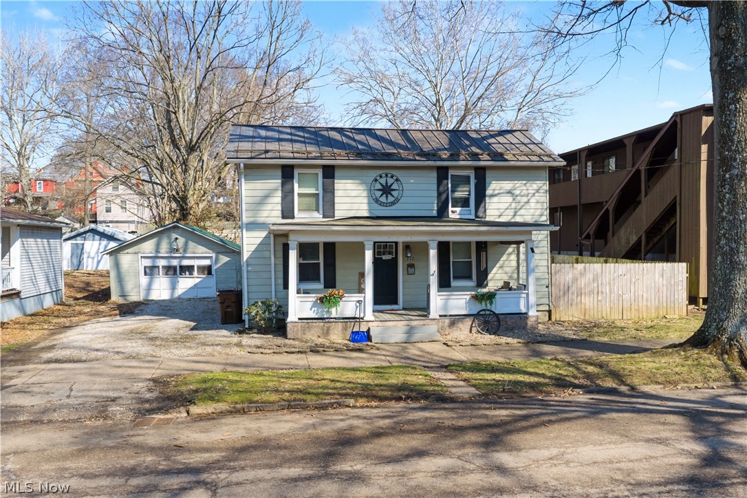 Marietta Square 13 - Residential