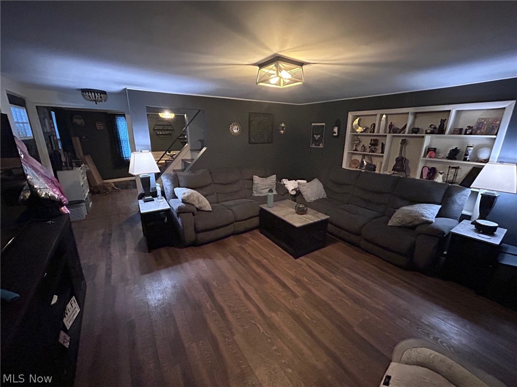 Marietta Square 13 - Residential