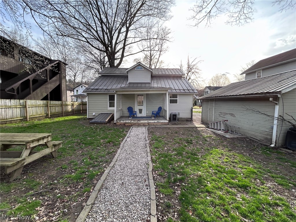 Marietta Square 13 - Residential