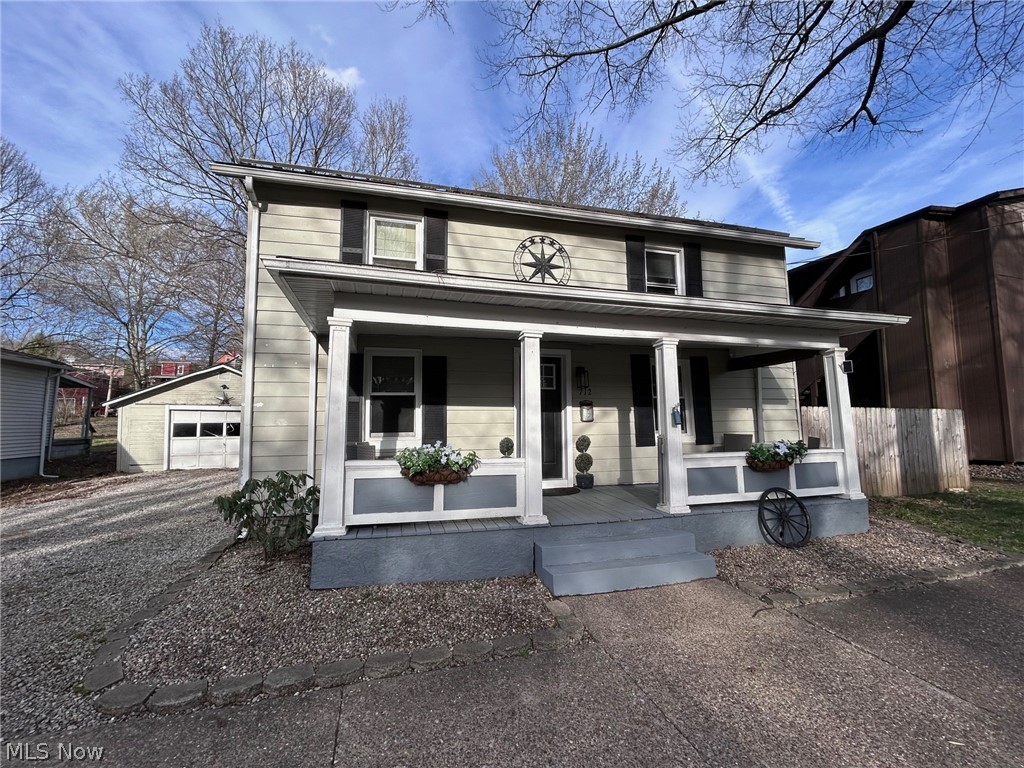 Marietta Square 13 - Residential