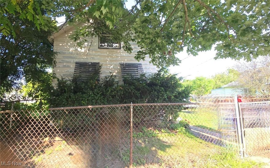 The property needs work.  Four bedrooms total. Two bedrooms on the 1st floor, two on the second floor. Eat-in kitchen, dining room, bathroom, and living room, bonus room on the 1st floor. Basement. Newer-built garage, Estate sale. Selling "As Is".It has great potential. Due to the property being in Probate, write on your offer,  60 days to closing (transfer).