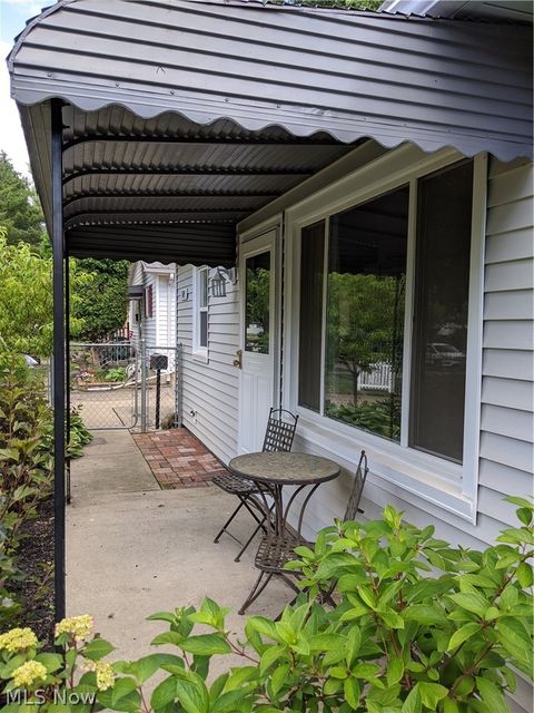 Tiny photo for 549 Delaware Avenue, Elyria, OH 44035 (MLS # 5189748)