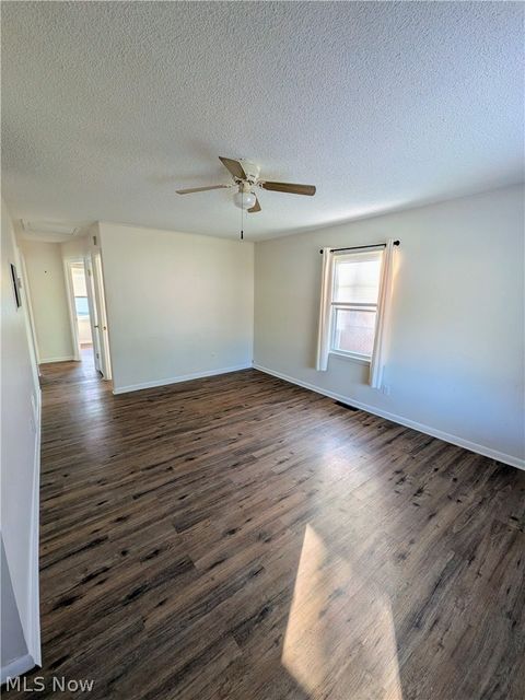 Tiny photo for 549 Delaware Avenue, Elyria, OH 44035 (MLS # 5189748)