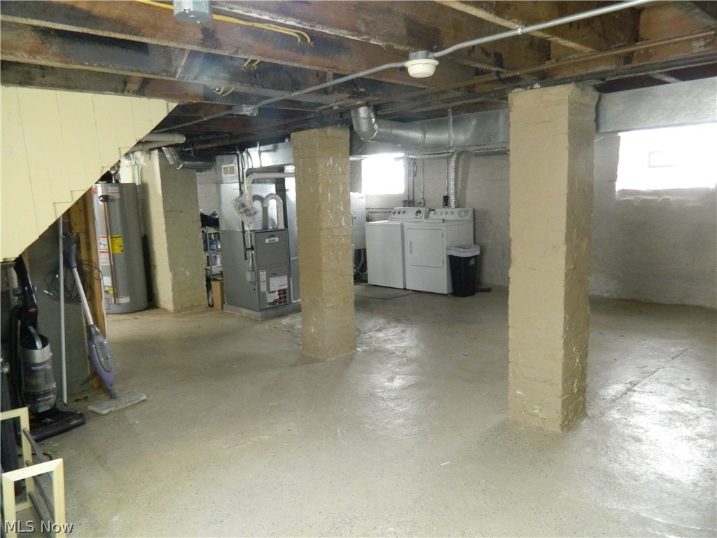 John E Ensigns Lakewood - Residential