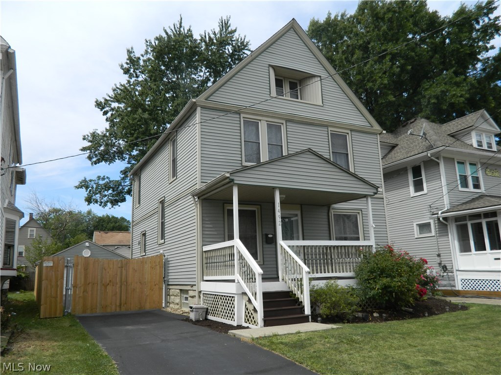 John E Ensigns Lakewood - Residential