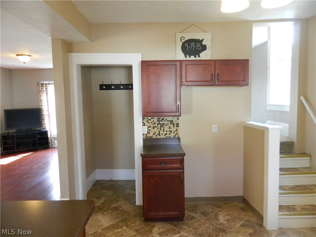 John E Ensigns Lakewood - Residential