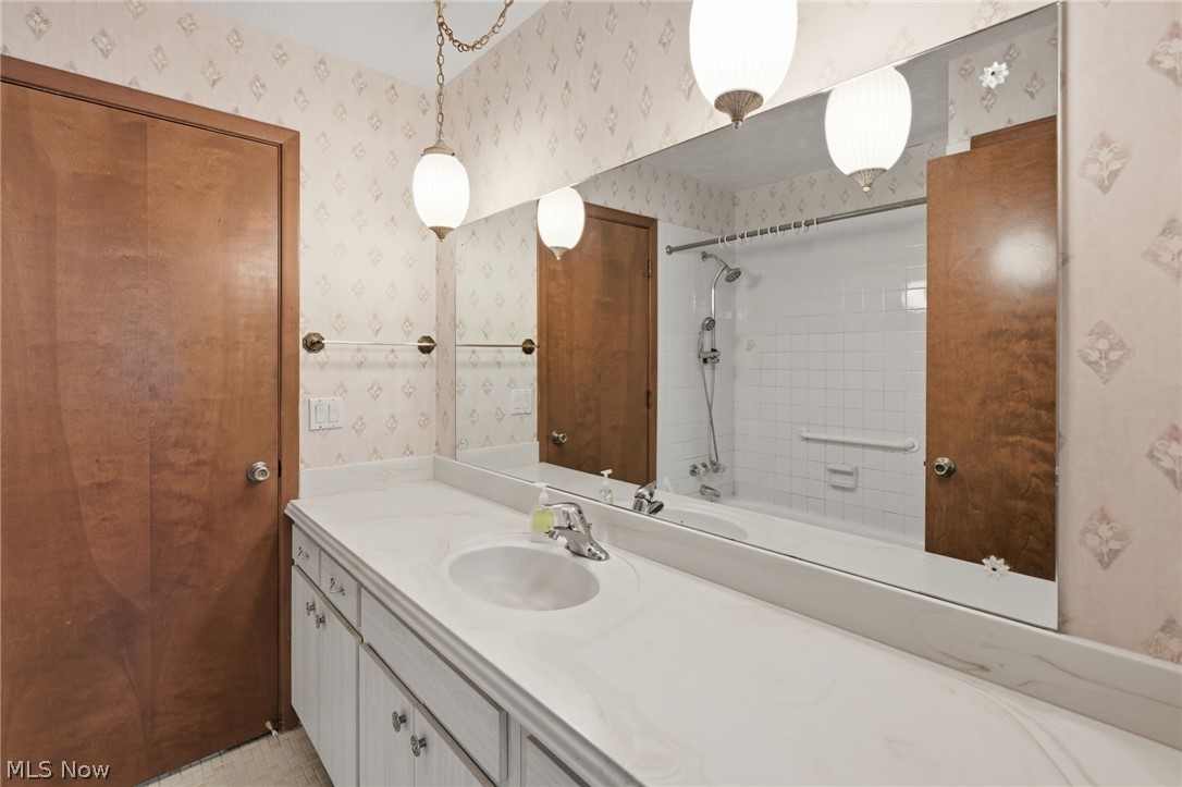 Manor House Condos - Residential