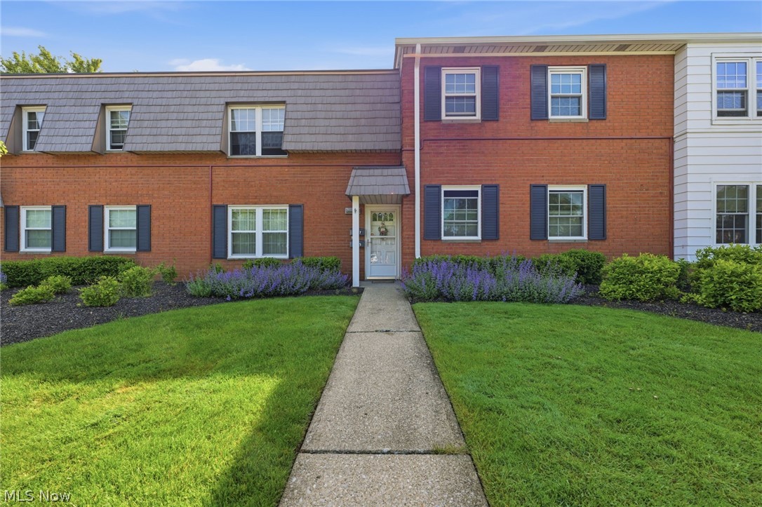 Manor House Condos - Residential