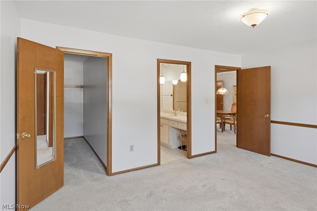 Manor House Condos - Residential