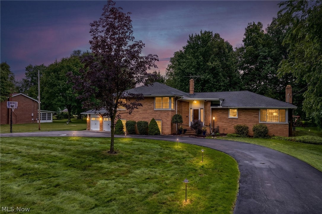 3819 Brainard Road