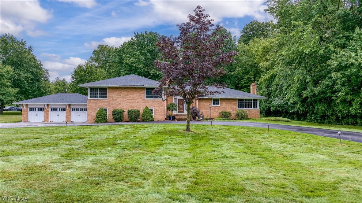 3819 Brainard Road
