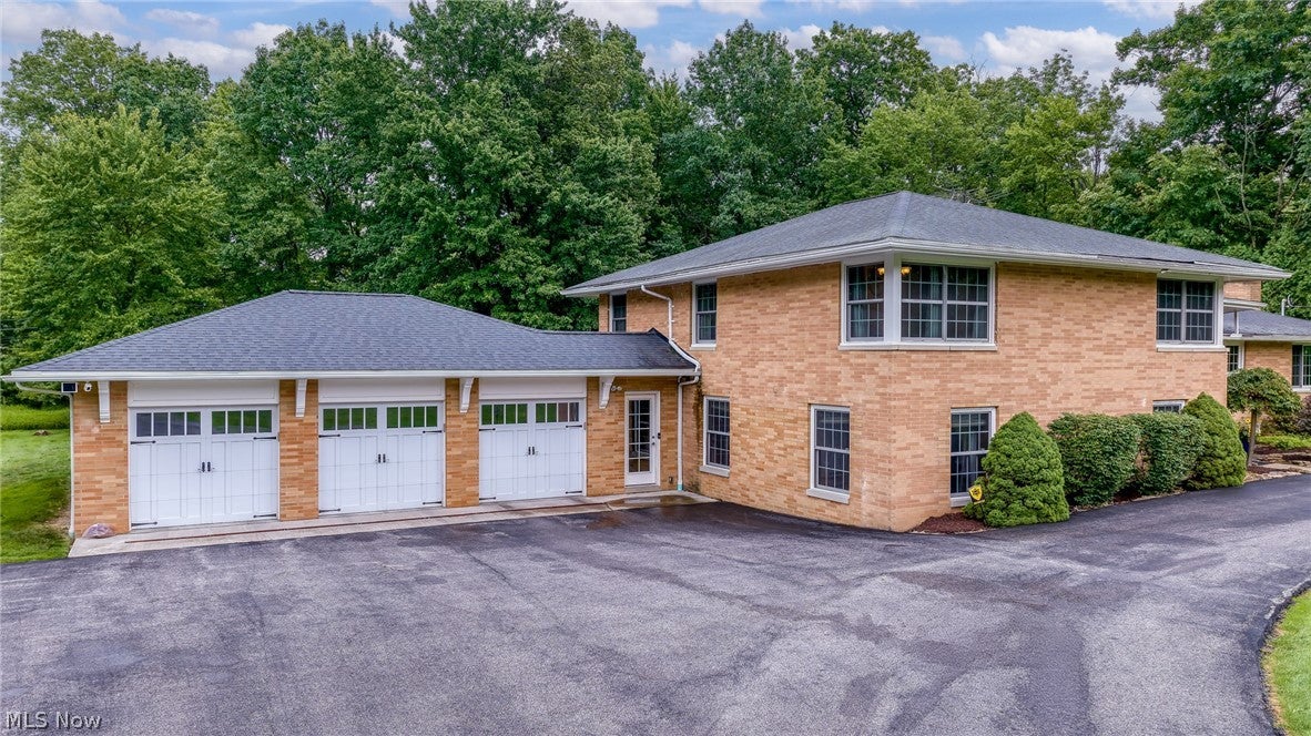 3819 Brainard Road