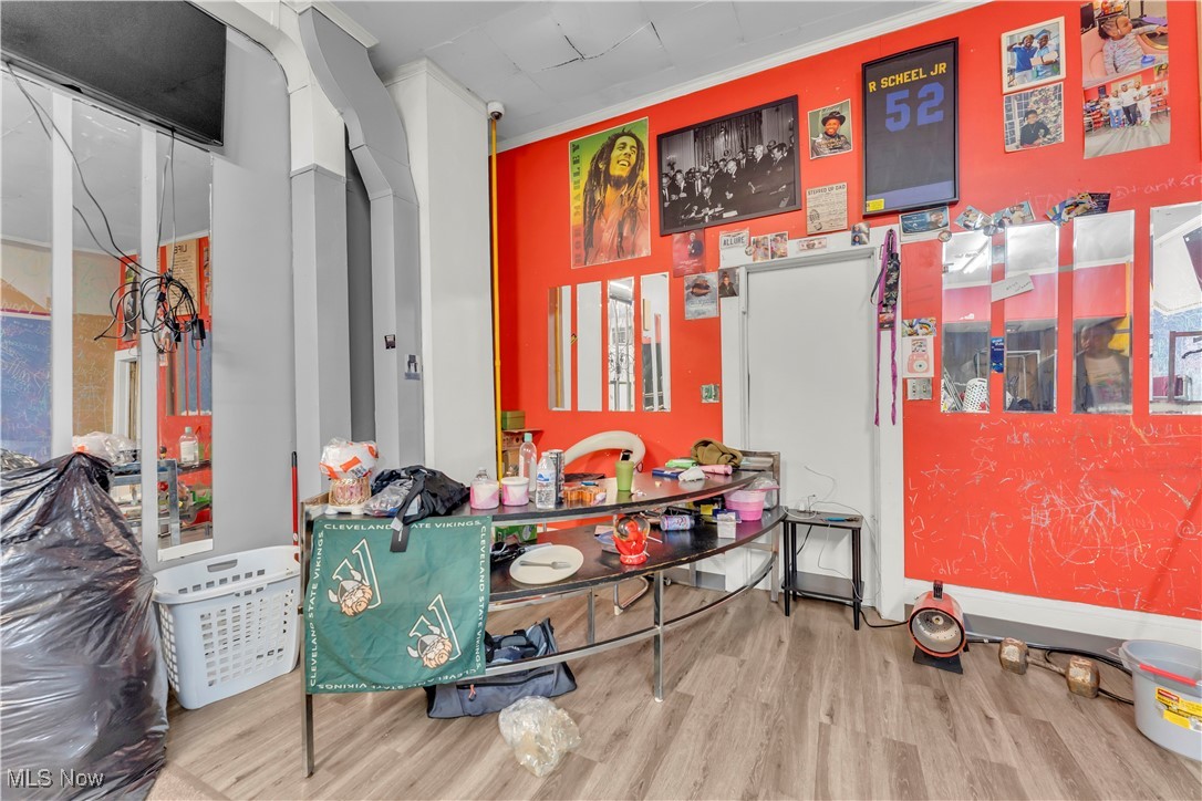 Meyer Wageman & Thomas - Commercial Sale