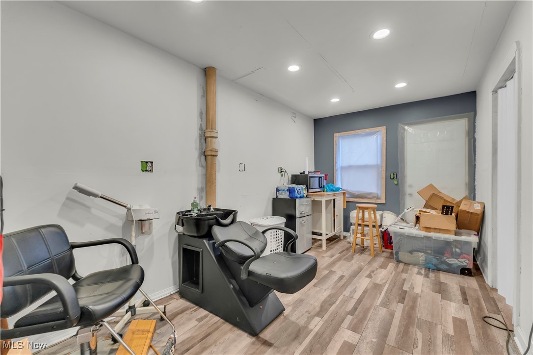 Meyer Wageman & Thomas - Commercial Sale