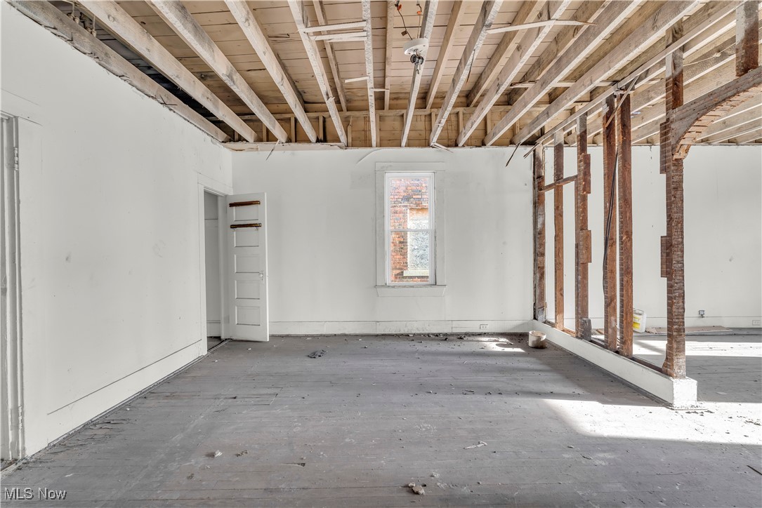 Meyer Wageman & Thomas - Commercial Sale