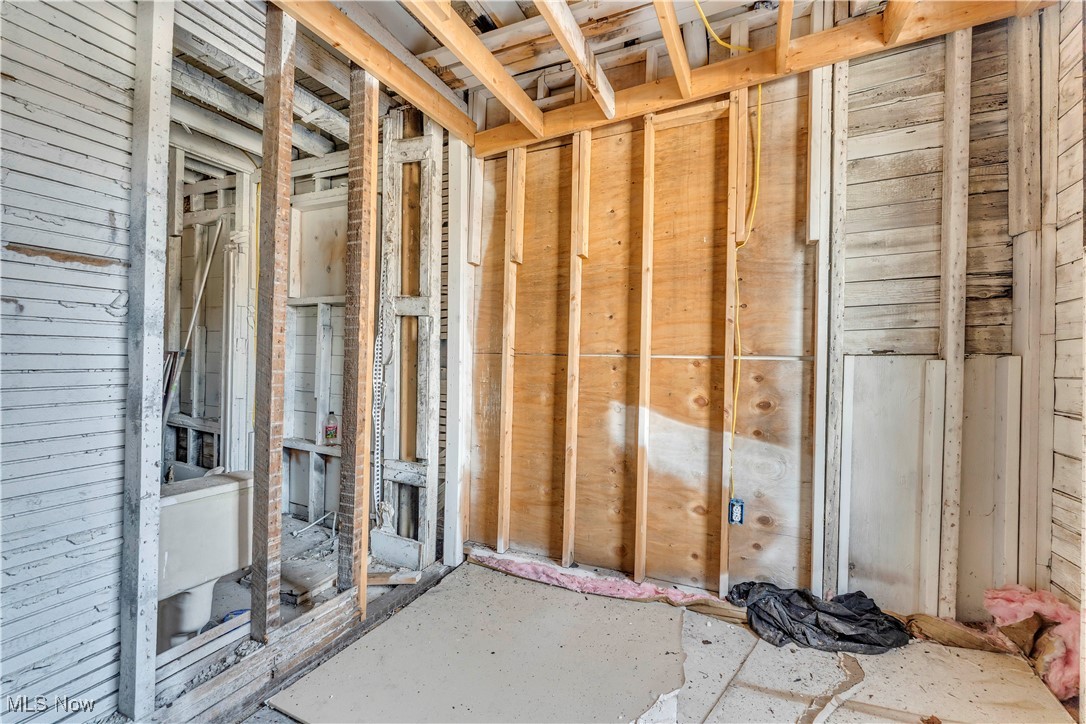 Meyer Wageman & Thomas - Commercial Sale