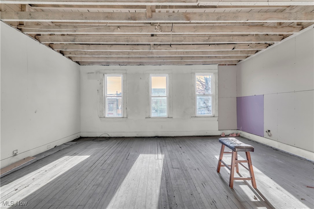 Meyer Wageman & Thomas - Commercial Sale