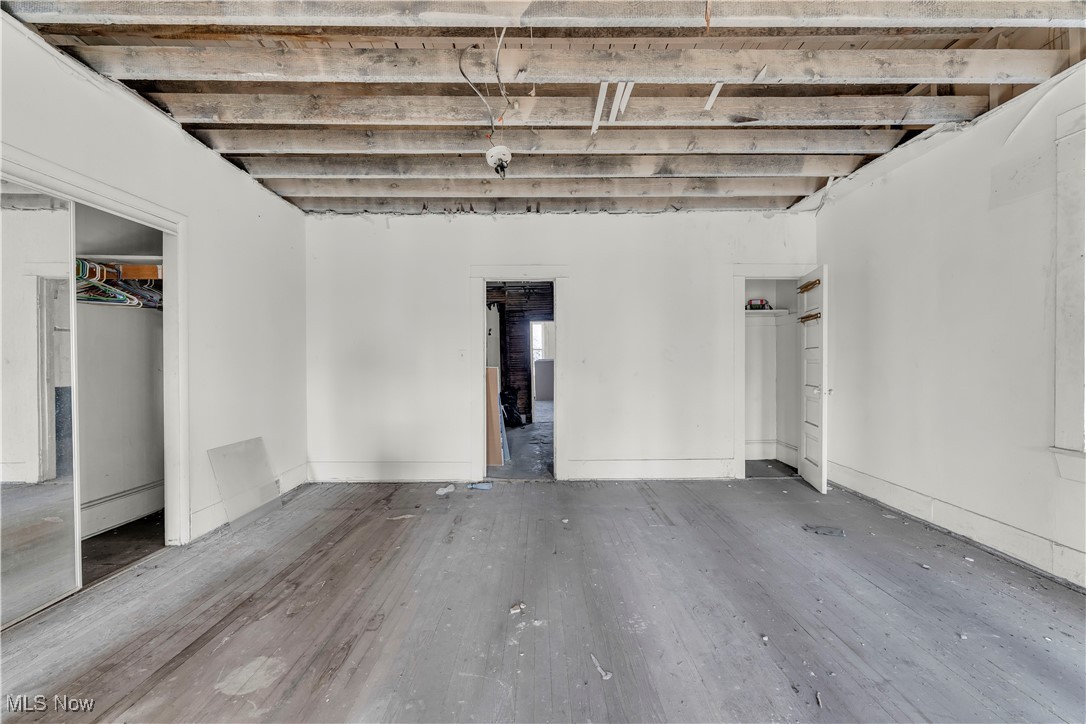 Meyer Wageman & Thomas - Commercial Sale