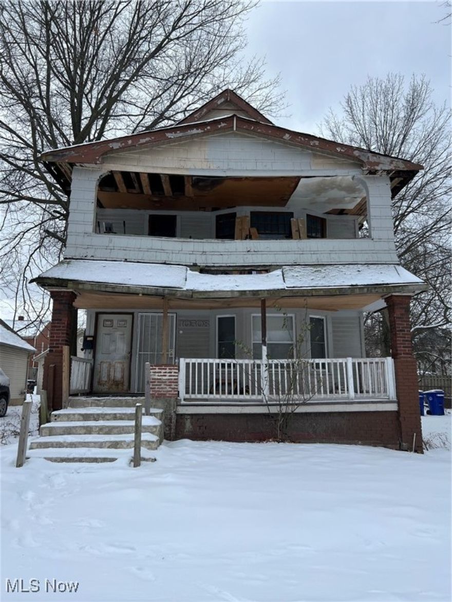 A full rehab investment opportunity positioned near Cleveland east side redevelopment area of Buckeye, Woodhill, Woodland.  Up and Down multi-family has the potential to be great.