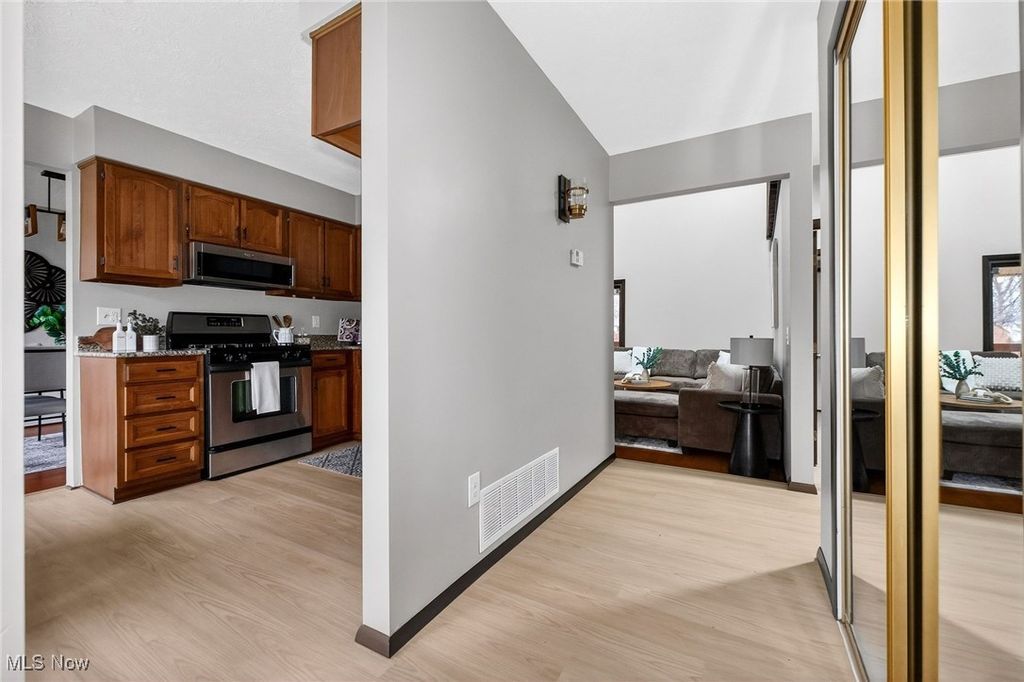 Photo of 7627 Newton Drive, Mentor, OH 44060 (MLS # 5181344)