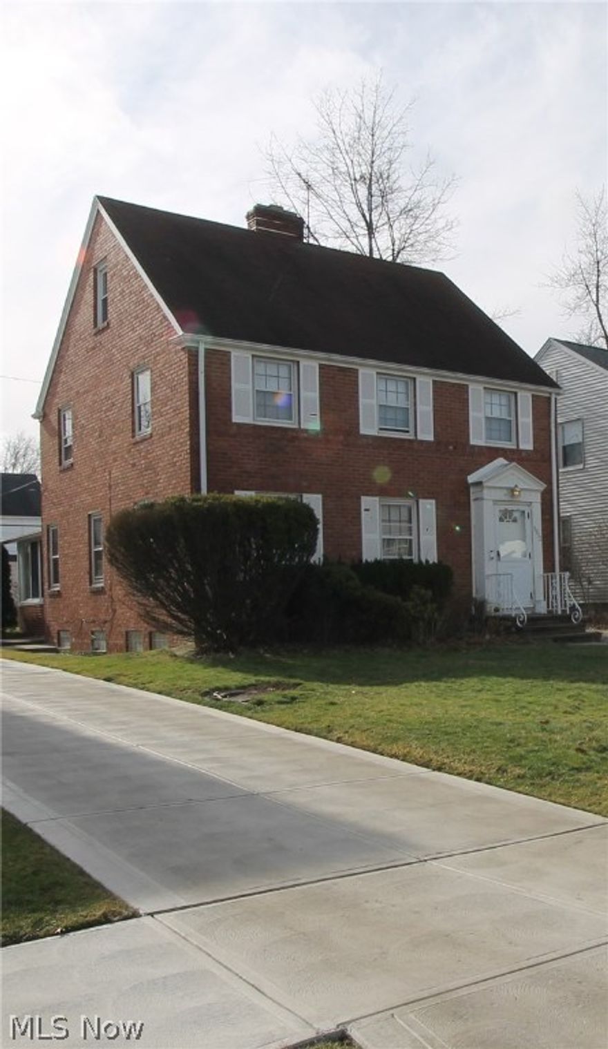 This brick colonial with hardwood floors throughout features a vaulted, carpeted three season room. The top notch water-proofing job comes with a warranty for the new owner.  Bedrooms are spacious and include finished third floor suite.  Finished basement featuring anti-microbial carpeting makes for a great extra play or work space.  Eat in kitchen has been updated as well.  Welcome home to 3732 Berkeley.