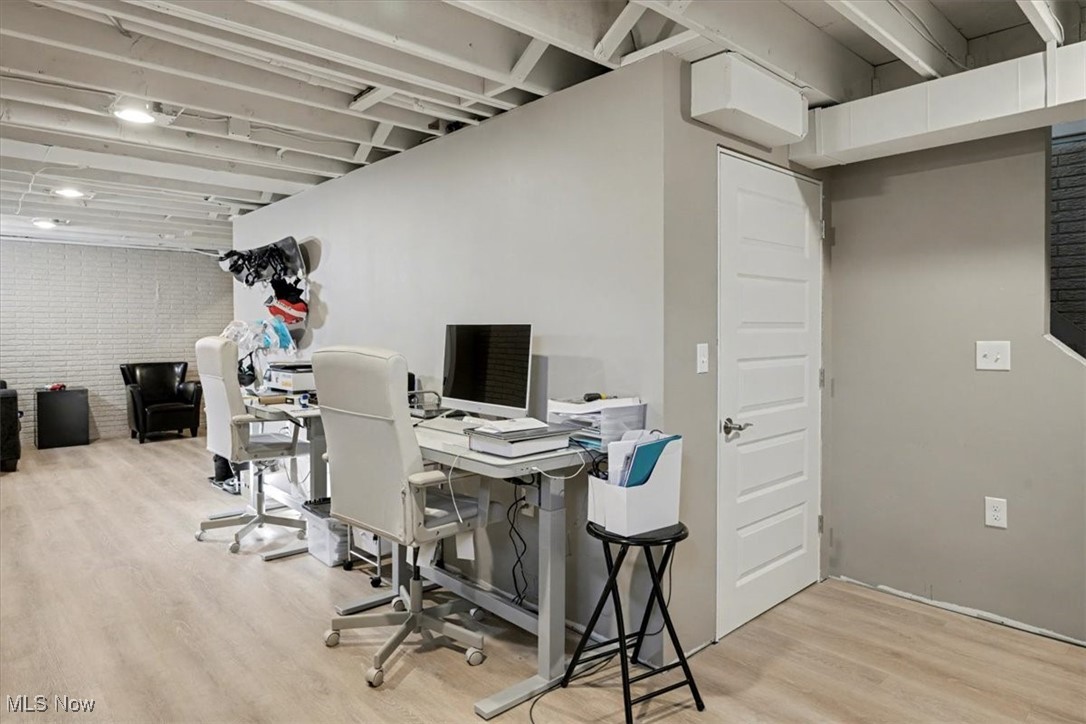 The Woods of Burlington - Residential