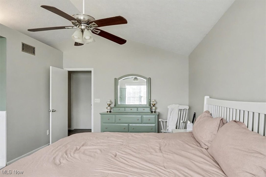 The Woods of Burlington - Residential