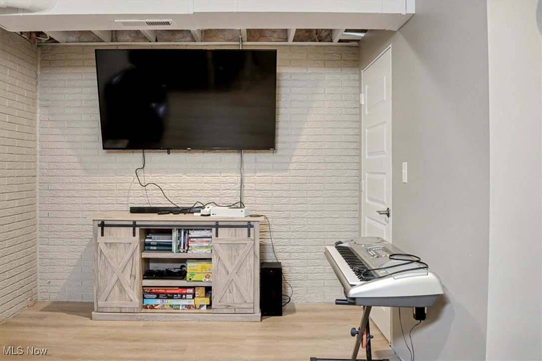 The Woods of Burlington - Residential