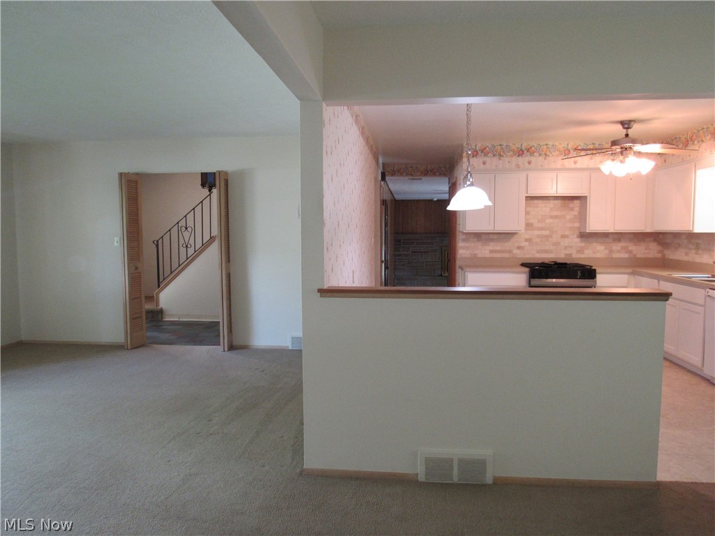 4805 Maple Hill Drive