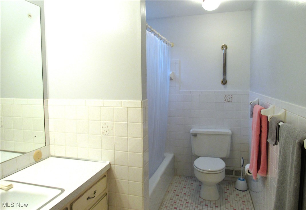 Shar-Bon 04 - Residential