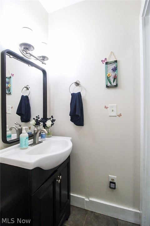 Tiny photo for 8248 Dawson Drive SE, Warren, OH 44484 (MLS # 5210705)
