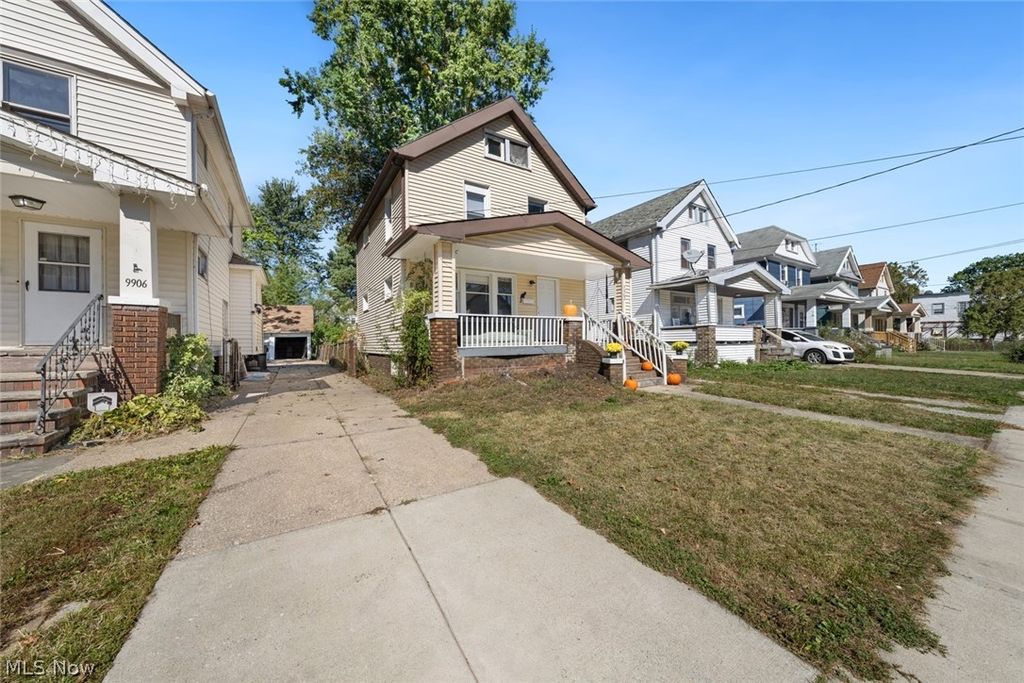 Photo of 9902 Zimmer Avenue, Cleveland, OH 44102 (MLS # 5200254)