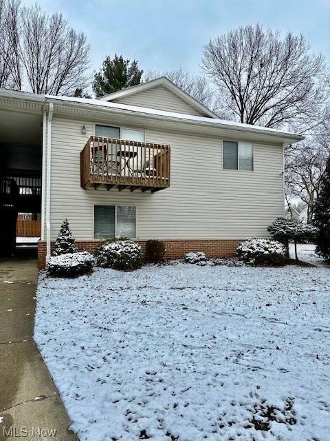 Fantastic second floor 2 bedroom available for rent! This open floor plan unit boasts newer floors and paint throughout. Fully applianced kitchen with fridge, stove and dishwasher. Walk in closet in the primary bedroom! Sliders out to a charming deck. Coin operated laundry on site. Additional storage locker room for each unit! Perfect location just minutes away all the shops and restaurants Cuyahoga Falls has to offer! Convenient freeway access. Dont miss it! Every adult occupant must apply online, $50 application fee per person. We run credit, criminal and eviction history and verify income. No pets, no smoking.