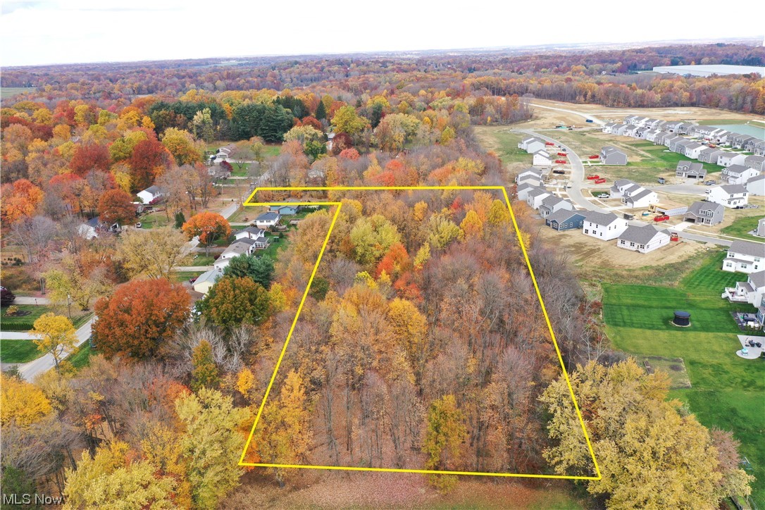 If you are looking for land to call your own in Tallmadge Ohio this is the opportunity you have been waiting for. This 4.9 Acres is a rare find in the Tallmadge area. With access off Parker Ln this beautiful patch of land is waiting for its new owners to come and enjoy.