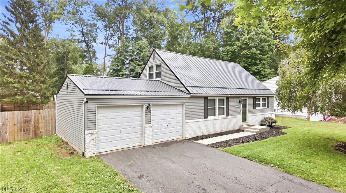 7794 Castle Rock