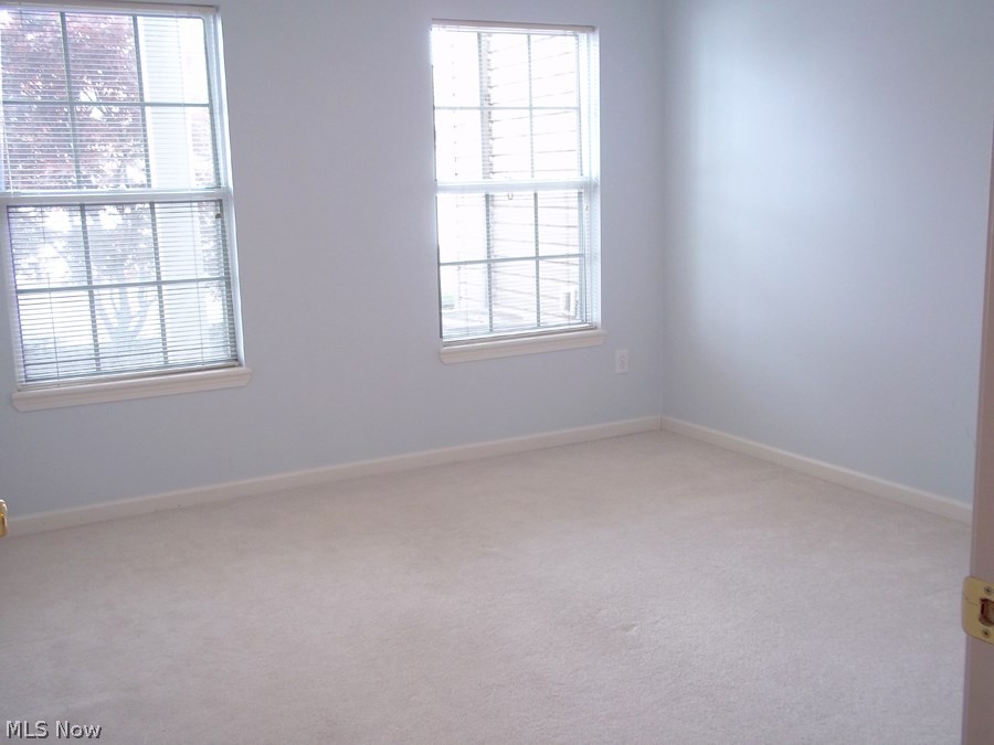 Lenox Greens Condo Ph 02 - Residential Lease