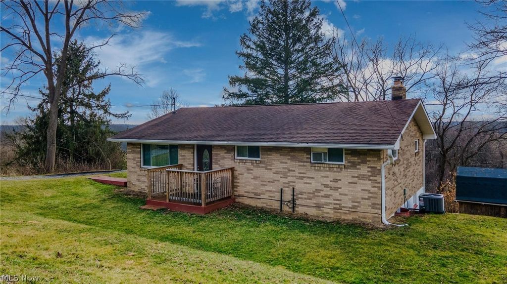 Photo of 461 TOWNSHIP ROAD 376, Toronto, OH 43964 (MLS # 5191642)