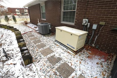 Tiny photo for 102 Fairway Circle, Norwalk, OH 44857 (MLS # 5179045)