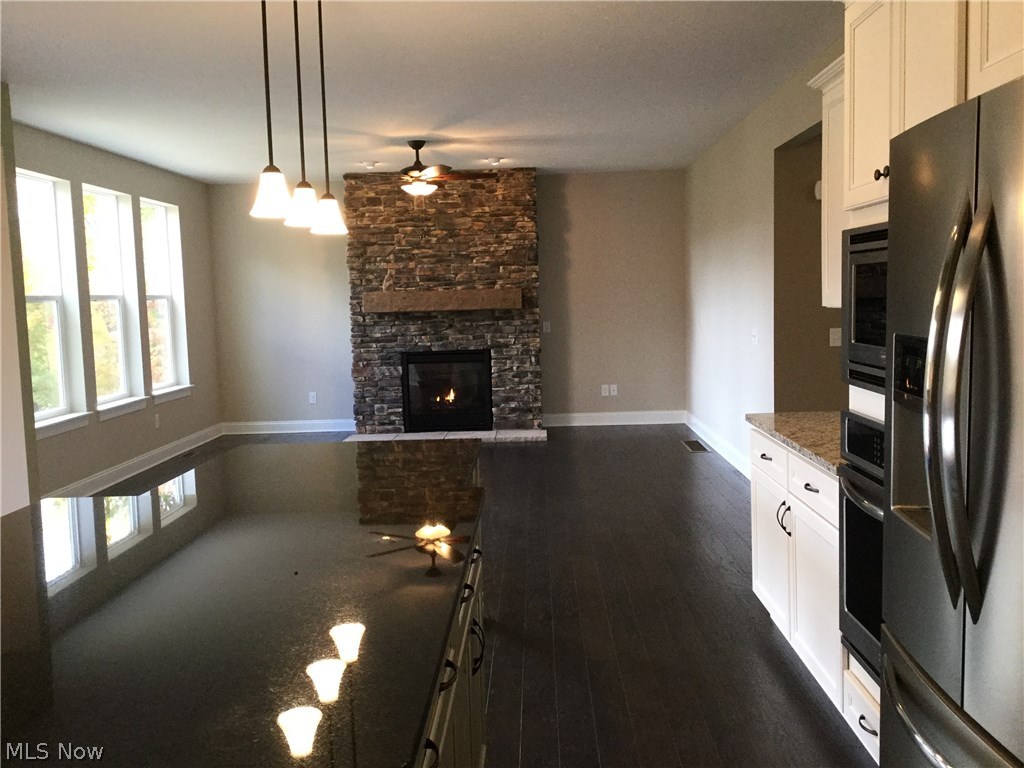 Gates Landing Sub - Residential Lease