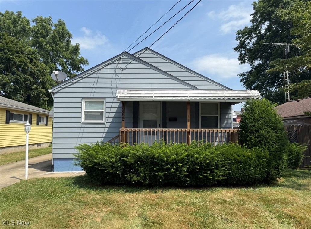Welcome to 1289 Harpster Ave. A cozy and well-maintained three bedroom one bath home located in Akron's Kenmore neighborhood with approximately 950 square feet of living space. This property offers comfortable one floor living with classic Cape Cod charm. Inside you will find a bright living room, three bedrooms and a full basement that offers additional storage space. Outside, enjoy a manageable yard and driveway space for convenience. Don't miss your chance to own this affordable gem in a convenient location close to parks, schools, highways, shopping and more!