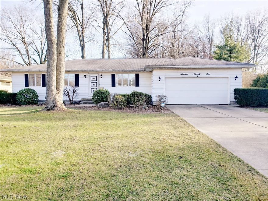 Lovely 4BR/3 bath Ranch Home located in NW Warren built in 1974 w/1612 sq. ft. Home features Formal Living Room & Dining Room. Eat In Kitchen w/appliances & walk in Pantry. Large Family Room w/wood burning fireplace. 3 Bedroom on Main level. Master bedroom has its own private bath w/shower. Full basement partially finished w/Rec Rm, Bedroom & Full bath. New electric power chair lift was installed in 2020 for access to basement for those that cant do steps! New Sump pump was installed in the basement plus 2 walls were waterproofed in Feb 2021. A new drain was installed to the street for the sump pump. New Furnace & Central Air in 2015. Concrete patio off the family room. Nice for grilling out in the warm months!