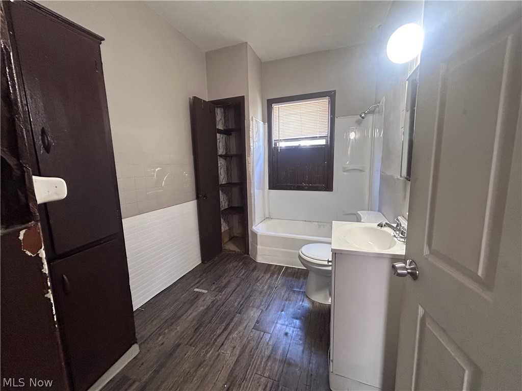 Saint Clair Land - Residential Income