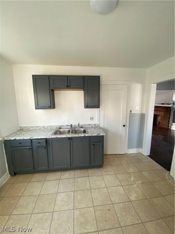 Lorain Heights 02 - Residential Lease