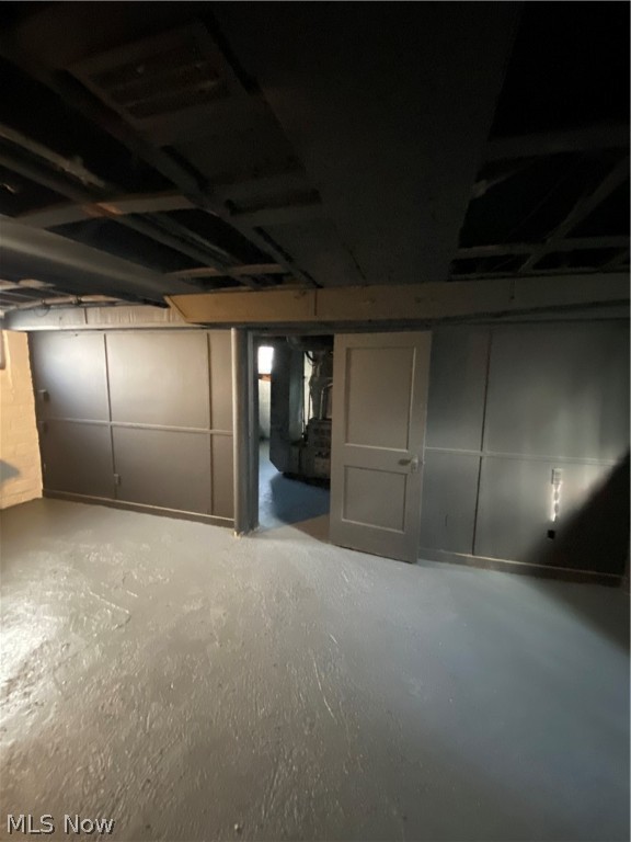 Lorain Heights 02 - Residential Lease